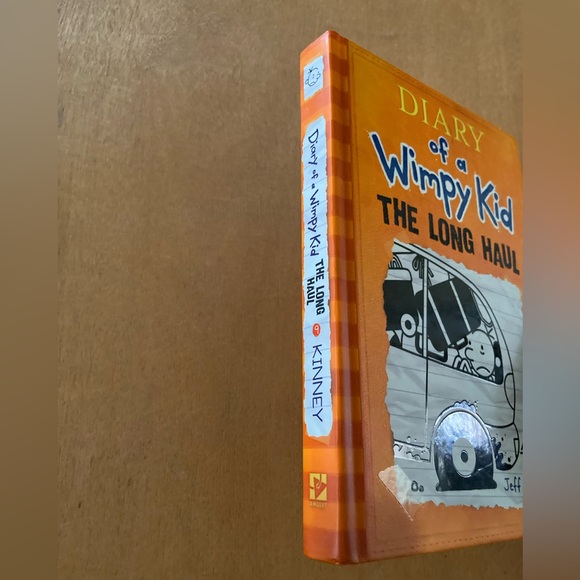 The Long Haul / Diary of a Wimpy Kid book - Picture 5 of 7